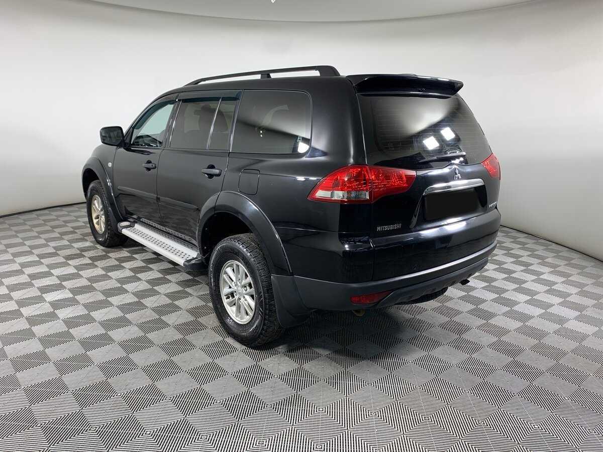 Mitsubishi Pajero Sport с пробегом — 2014 год. Фото: #6