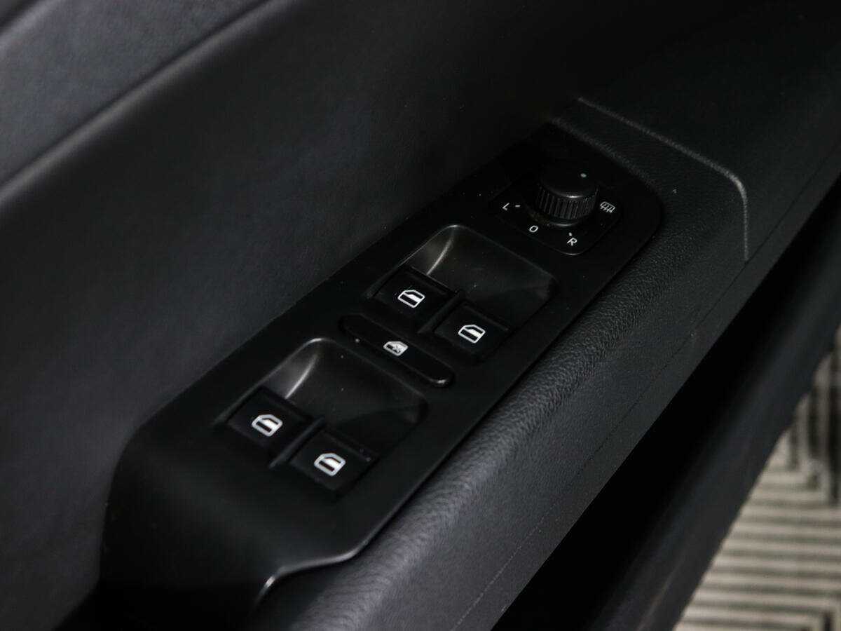 Skoda Superb с пробегом — 2014 год. Фото: #16