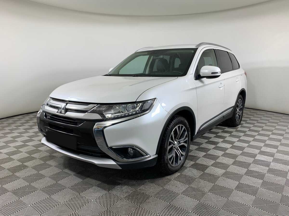 Mitsubishi Outlander с пробегом — 2016 год. Фото: #0