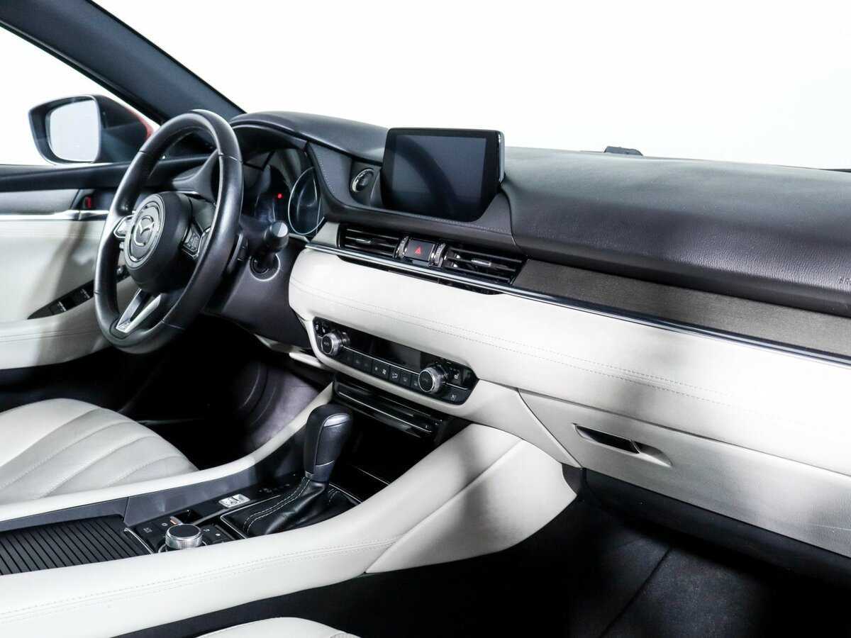 Mazda 6 с пробегом — 2019 год. Фото: #7