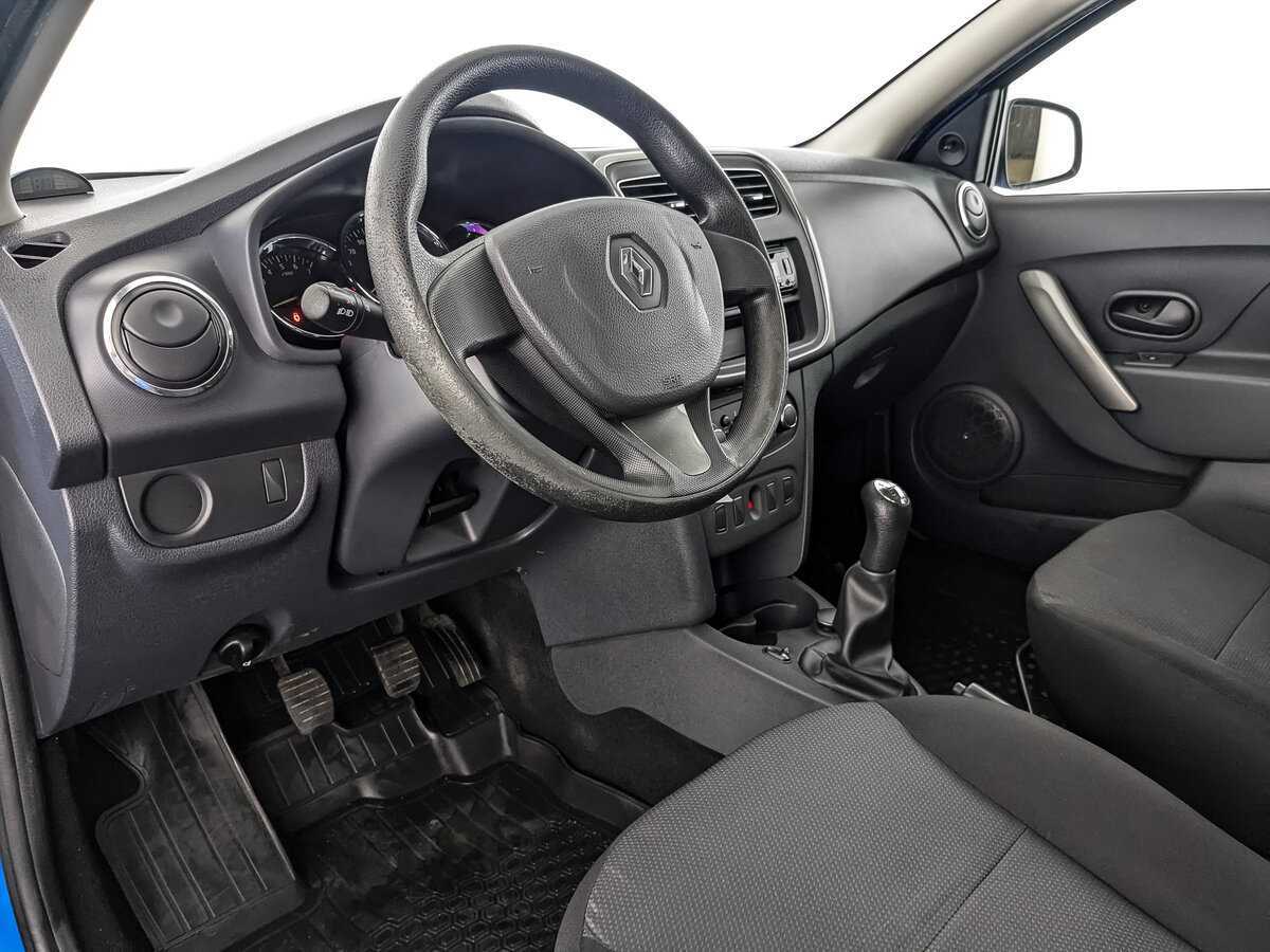 Renault Logan с пробегом — 2016 год. Фото: #10
