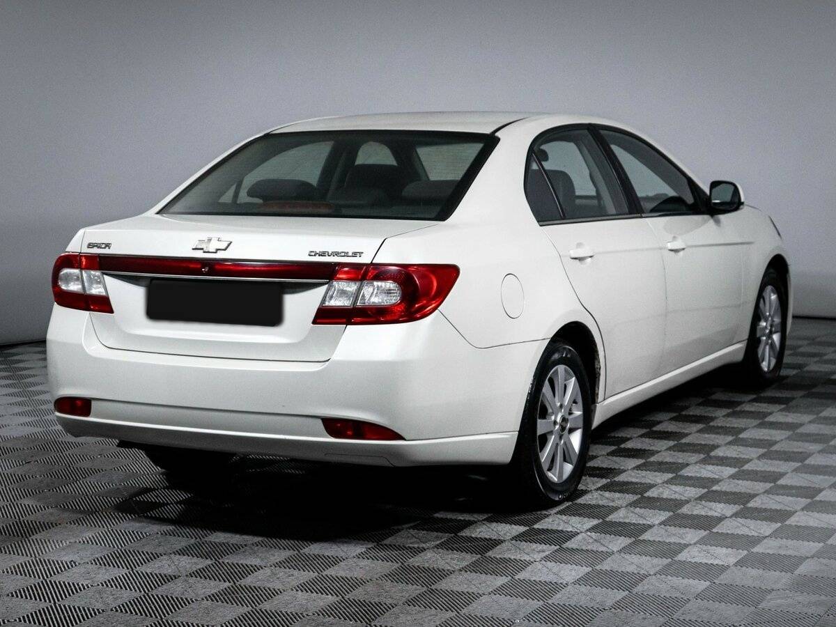 Chevrolet Epica с пробегом — 2012 год. Фото: #5