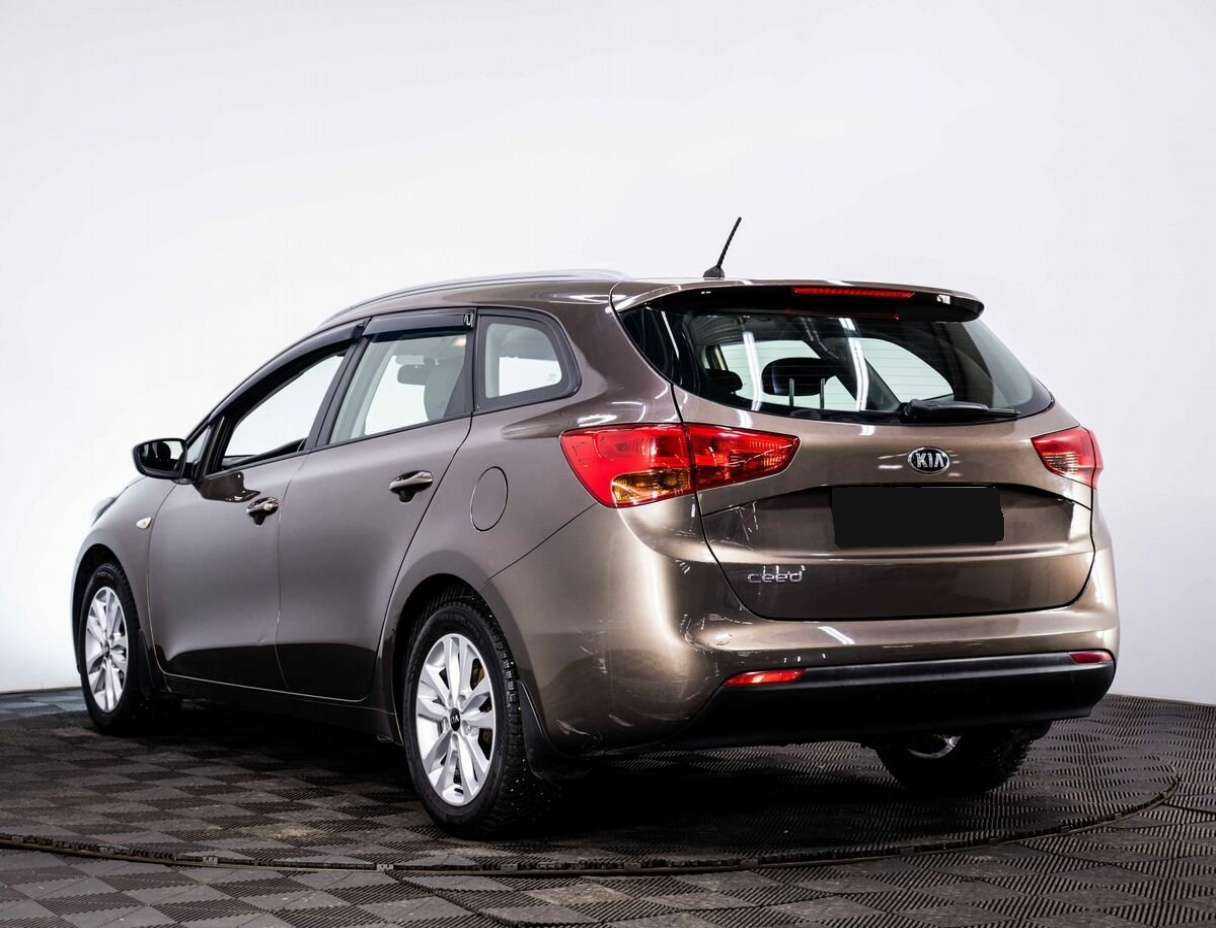 Kia Ceed с пробегом — 2014 год. Фото: #3