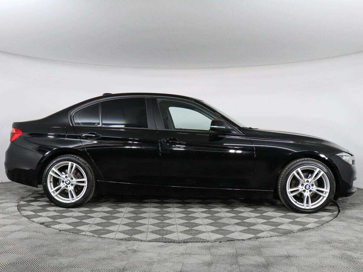 BMW 3 серии с пробегом — 2015 год. Фото: #5