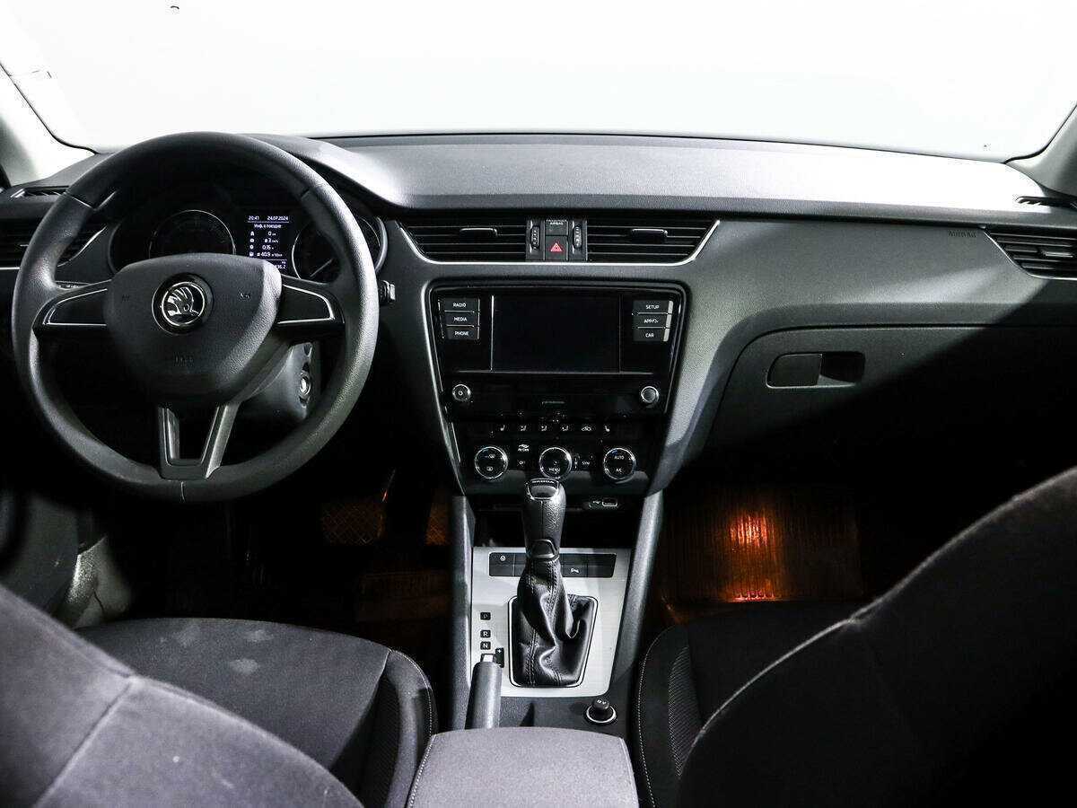 Skoda Octavia с пробегом — 2019 год. Фото: #11