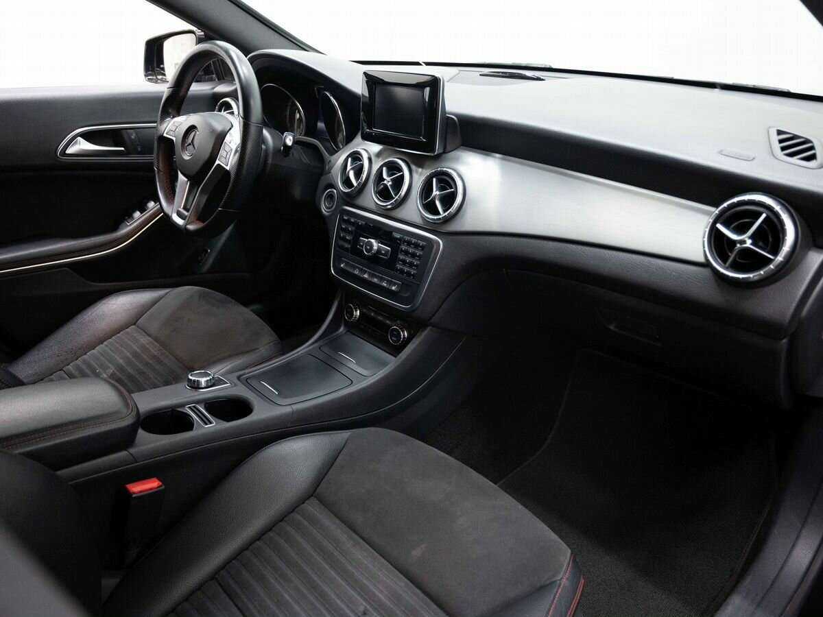 Mercedes-Benz CLA с пробегом — 2013 год. Фото: #11