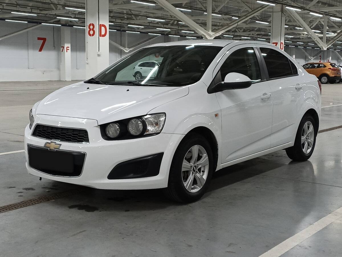 Chevrolet Aveo с пробегом — 2012 год. Фото: #0