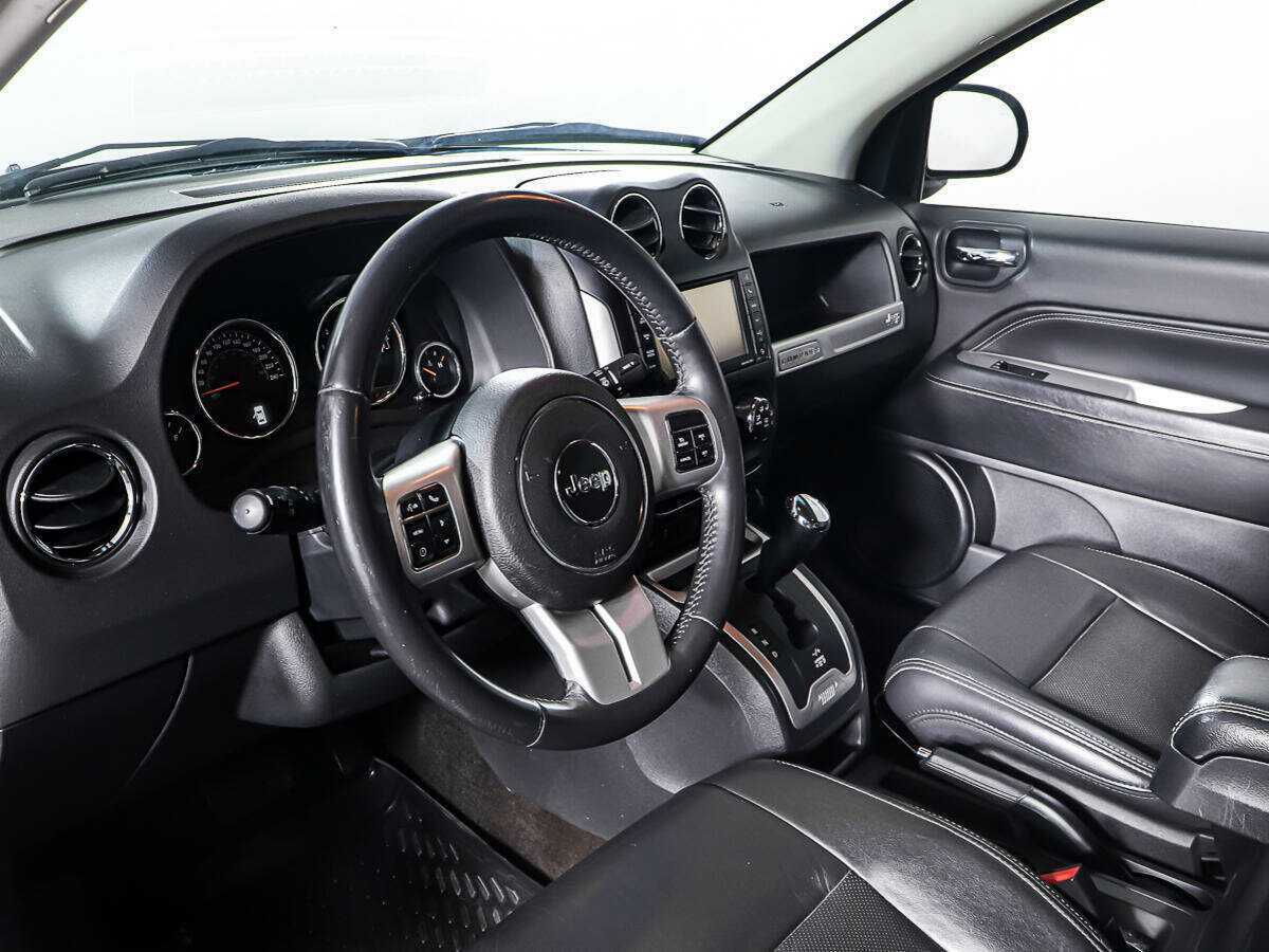 Jeep Compass с пробегом — 2013 год. Фото: #14