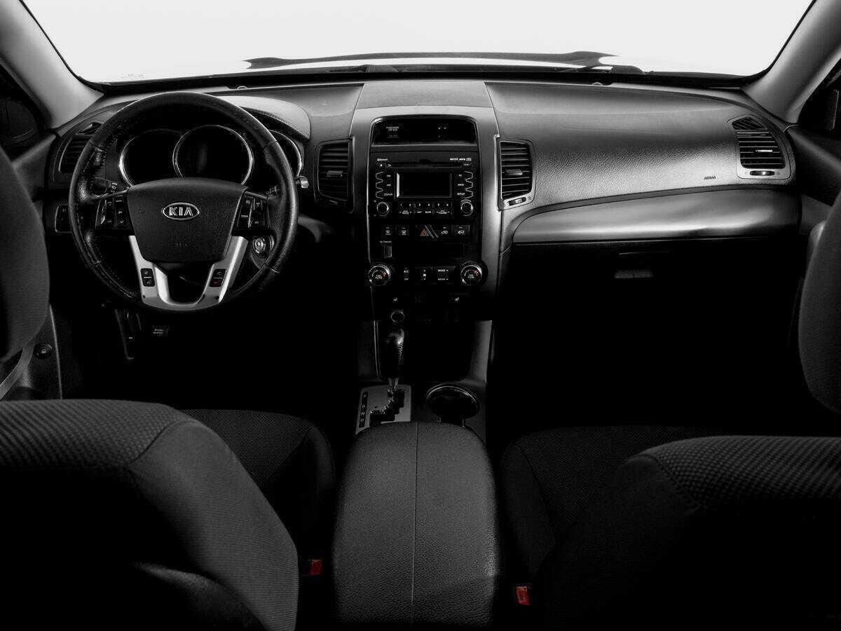 Kia Sorento с пробегом — 2012 год. Фото: #11