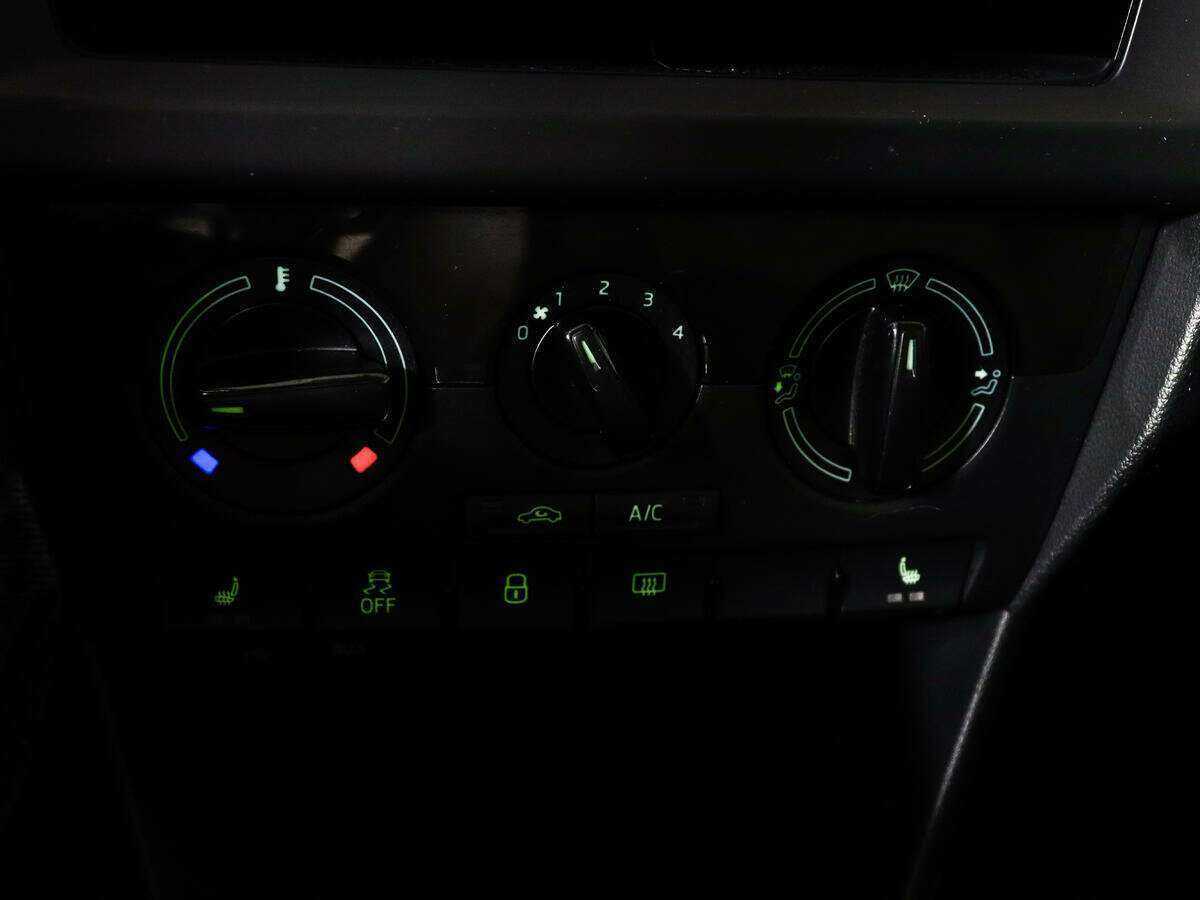 Skoda Rapid с пробегом — 2018 год. Фото: #13