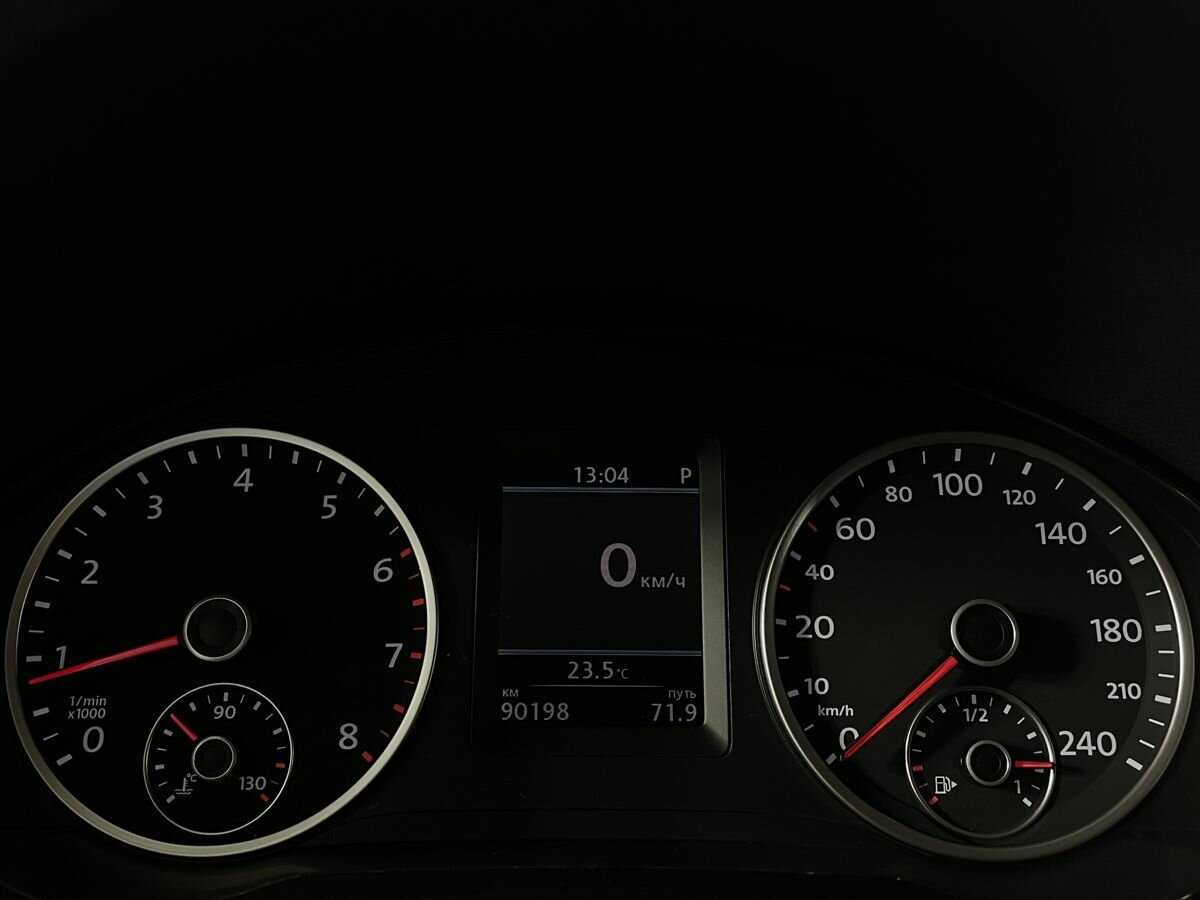 Volkswagen Tiguan с пробегом — 2012 год. Фото: #10