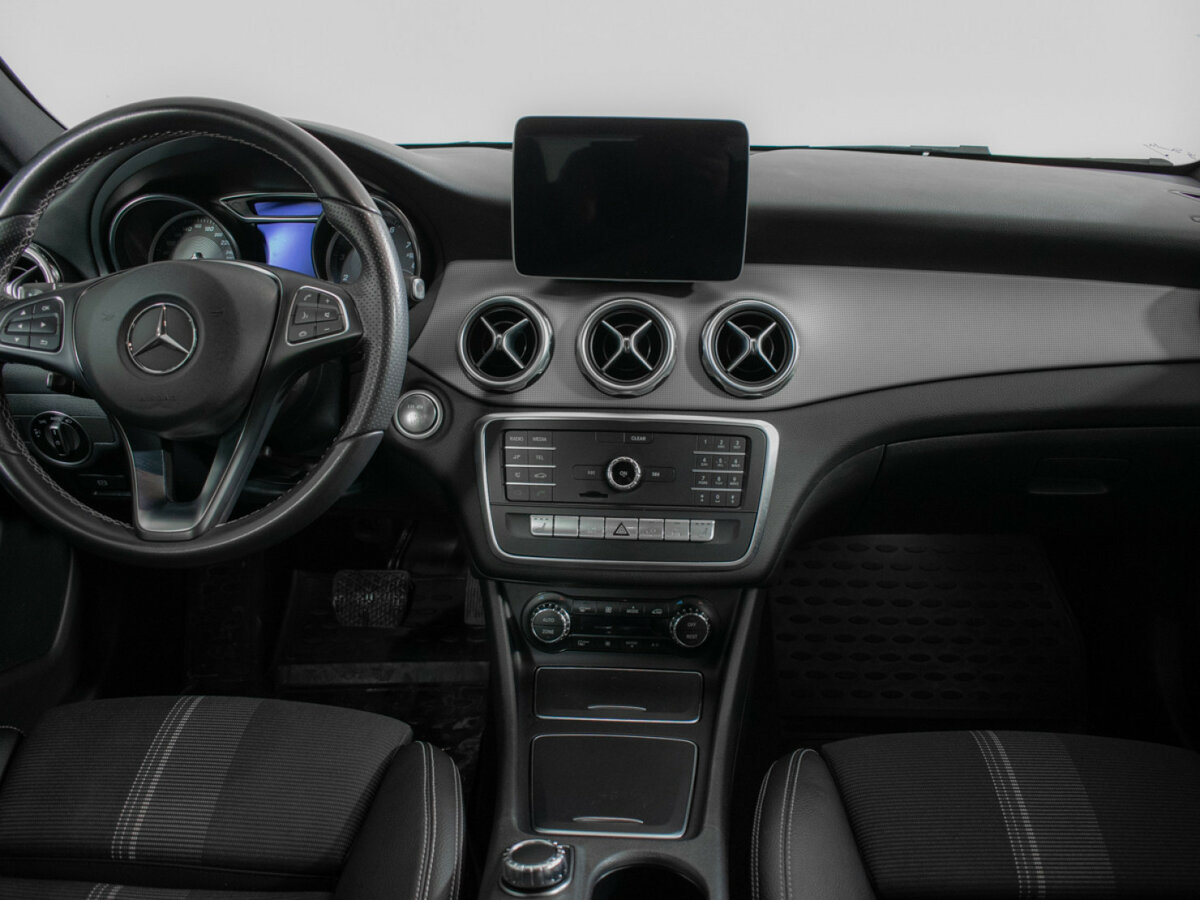 Mercedes-Benz GLA с пробегом — 2018 год. Фото: #8