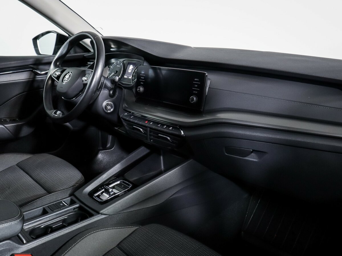 Skoda Octavia с пробегом — 2020 год. Фото: #6