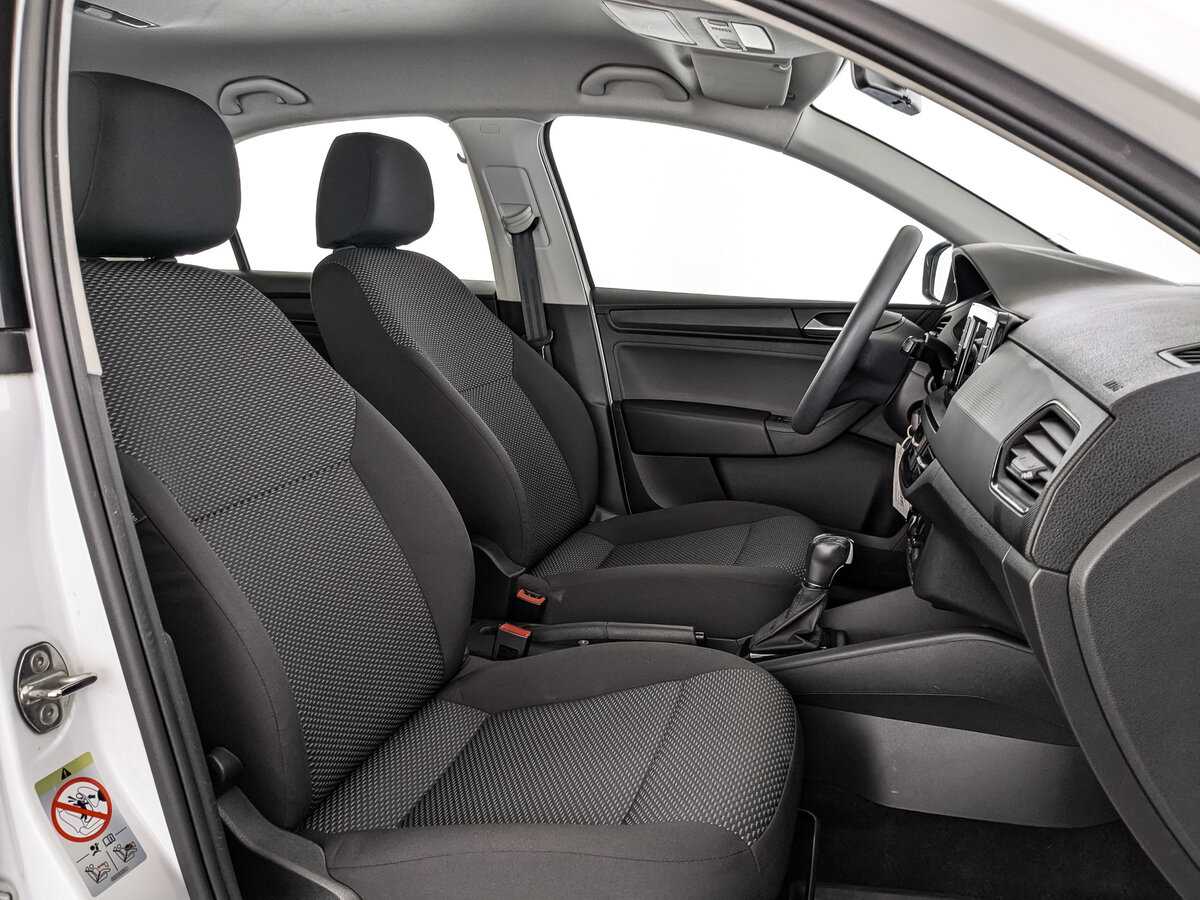 Volkswagen Polo с пробегом — 2020 год. Фото: #19