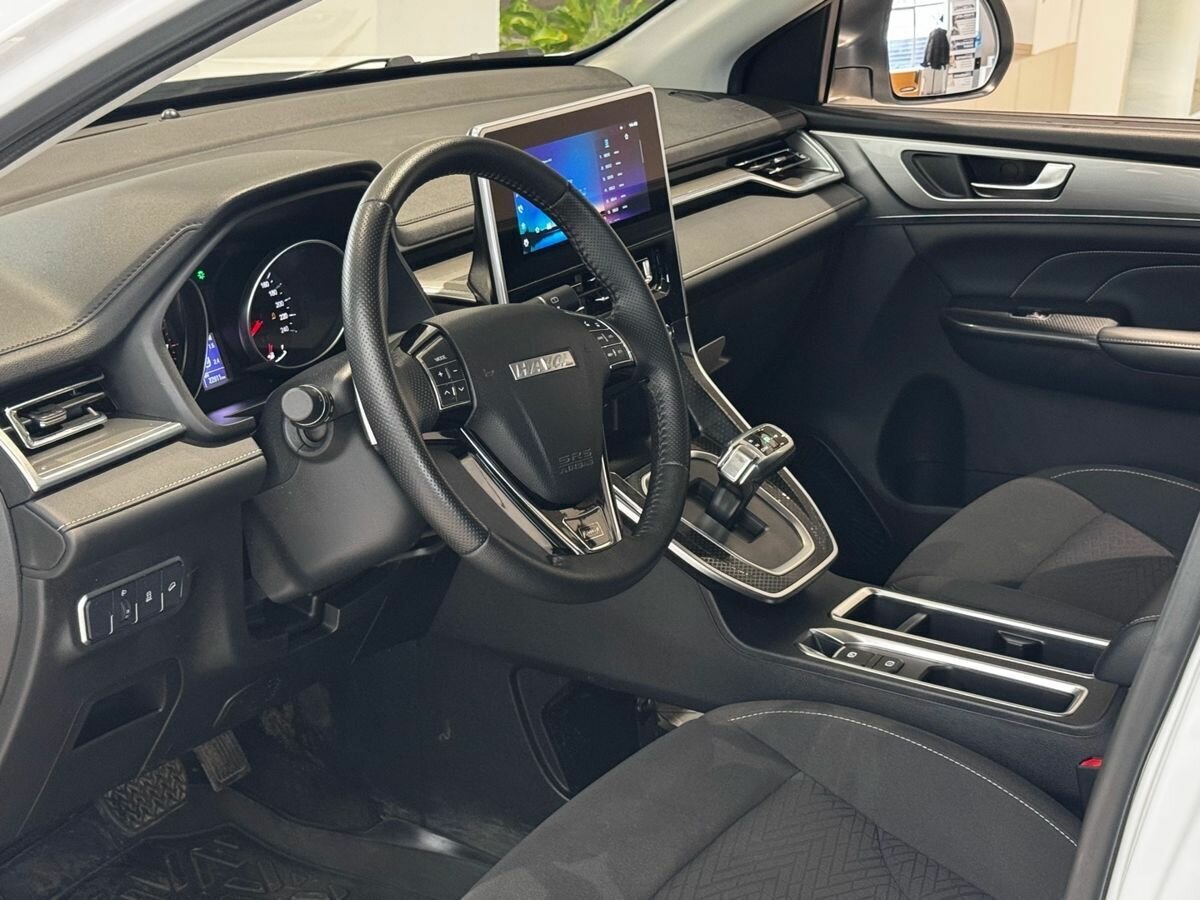 Haval M6 с пробегом — 2024 год. Фото: #11