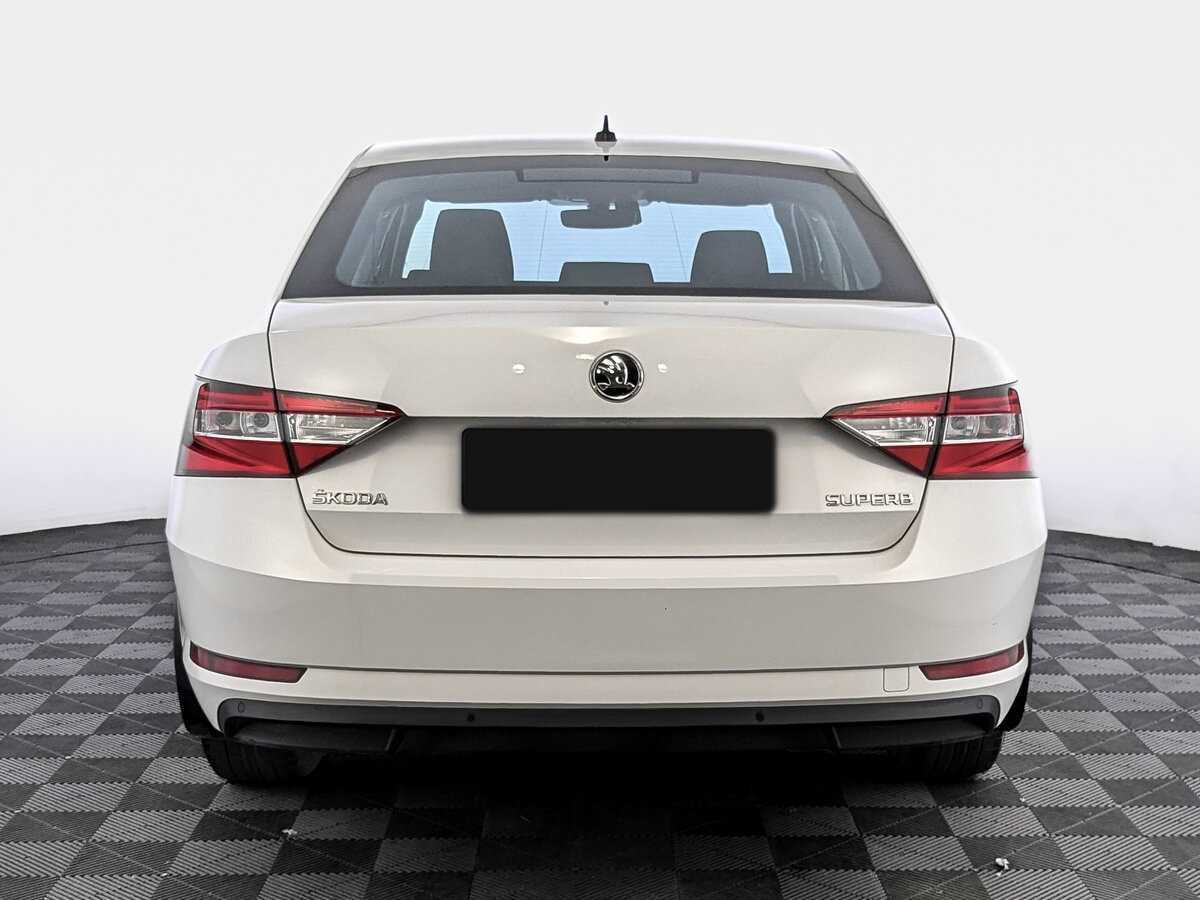 Skoda Superb с пробегом — 2017 год. Фото: #5