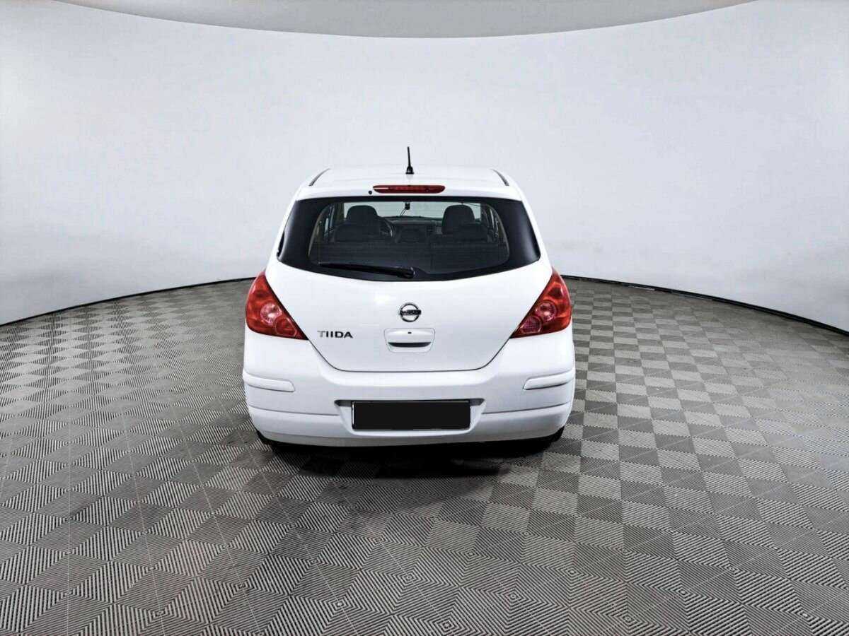 Nissan Tiida с пробегом — 2012 год. Фото: #5