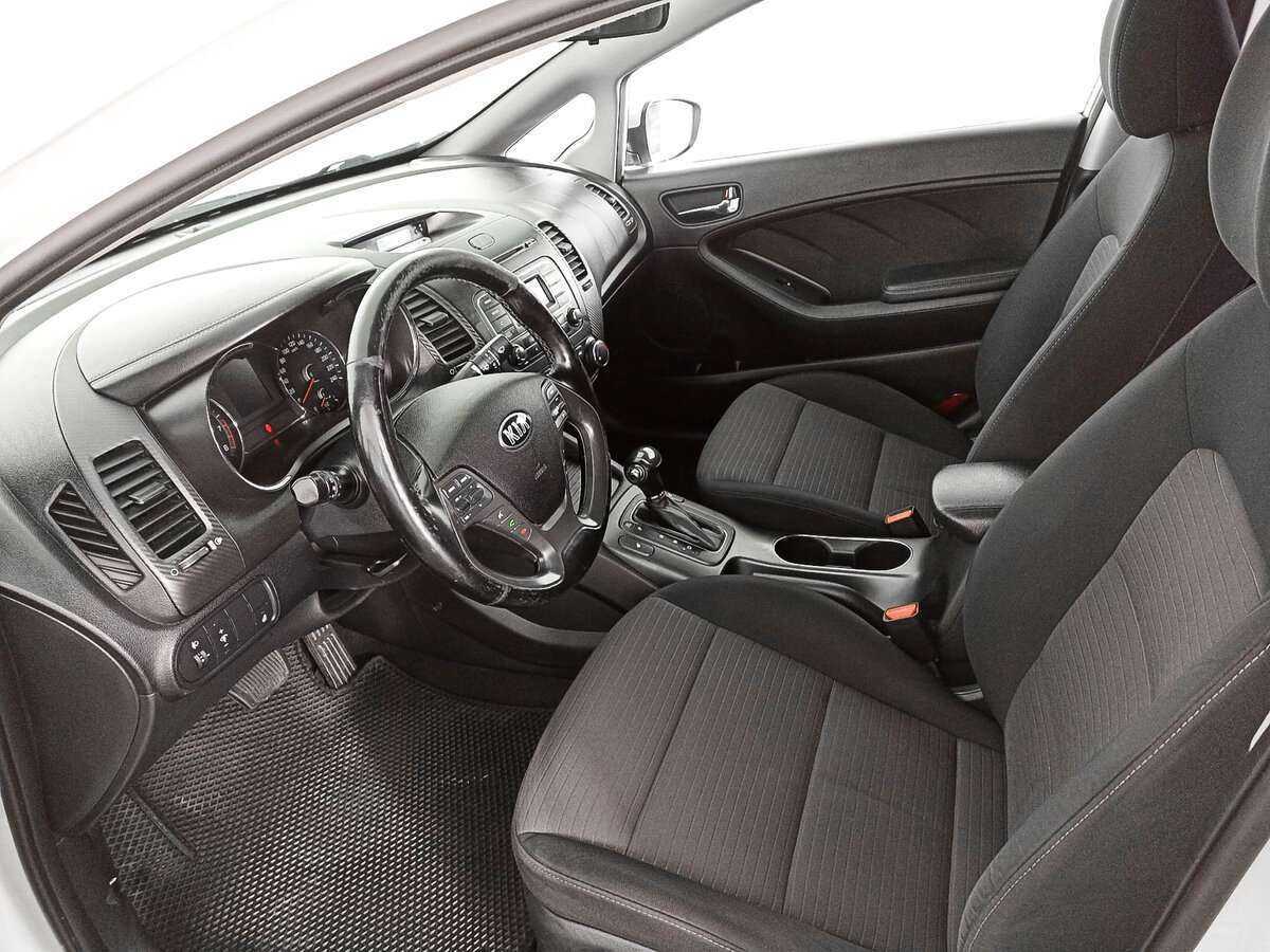 Kia Cerato с пробегом — 2014 год. Фото: #13