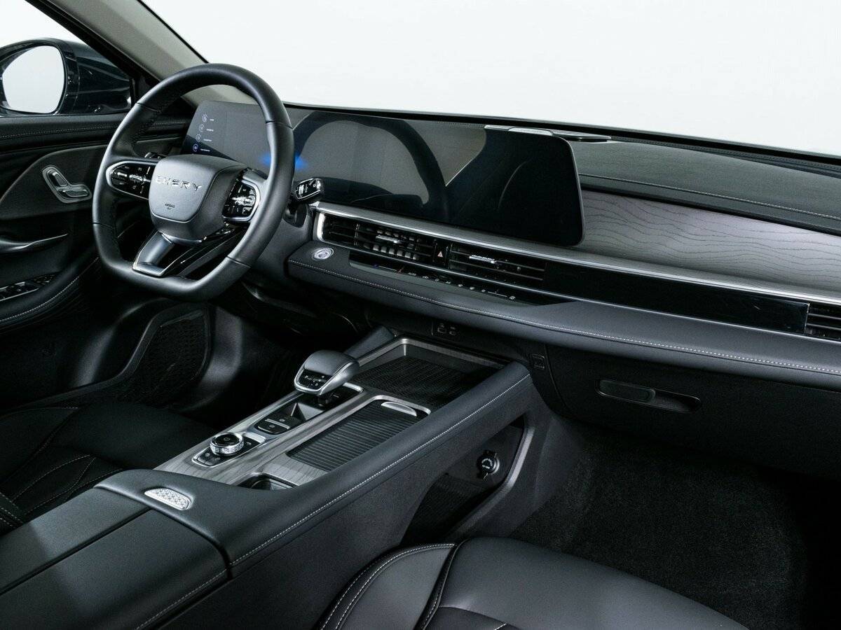 Chery Arrizo 8 с пробегом — 2024 год. Фото: #9