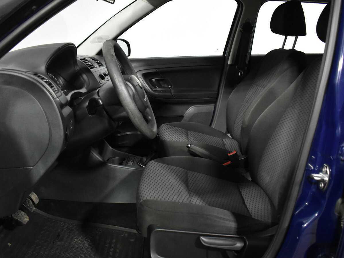 Skoda Fabia с пробегом — 2012 год. Фото: #16