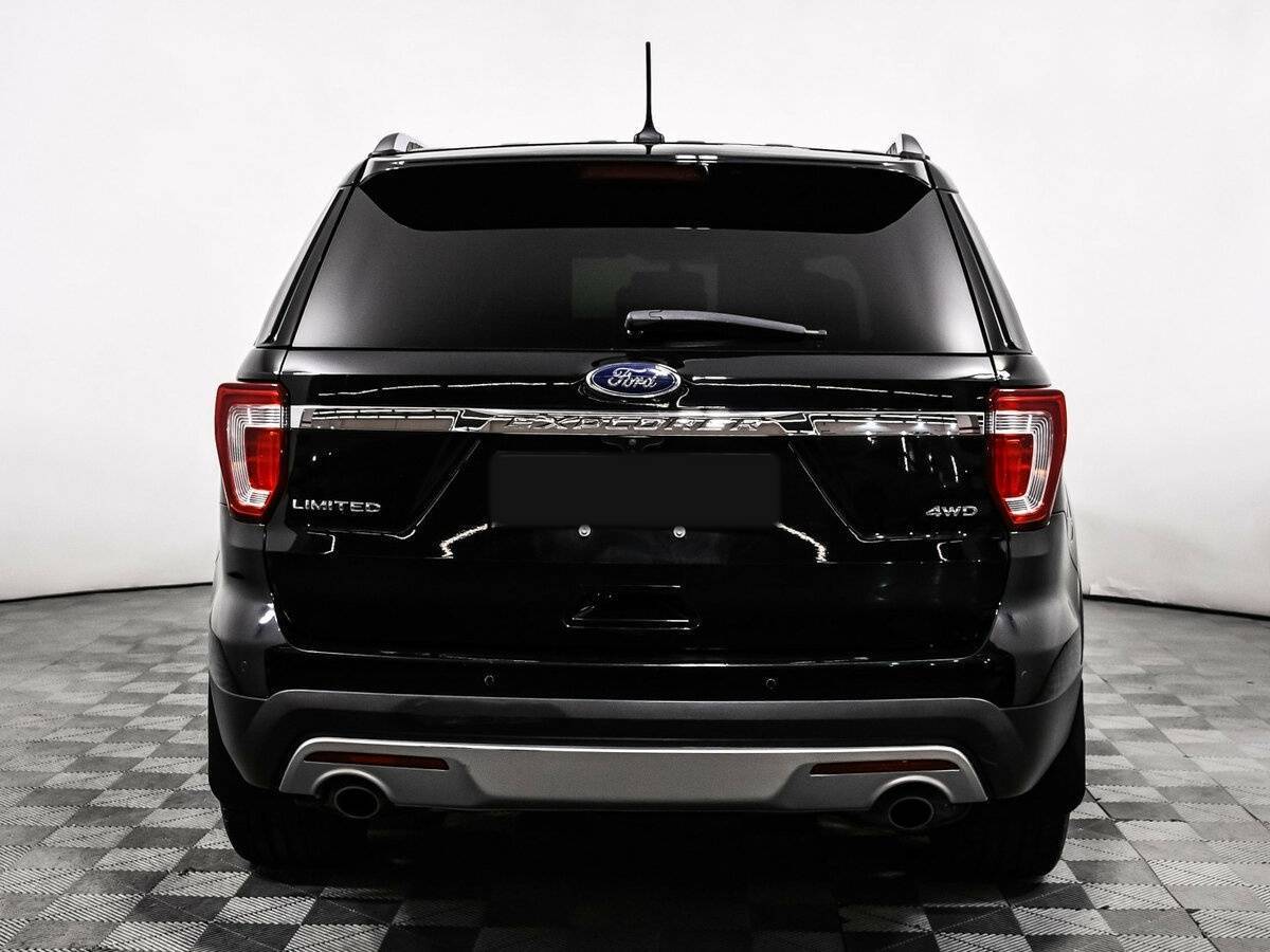 Ford Explorer с пробегом — 2018 год. Фото: #5