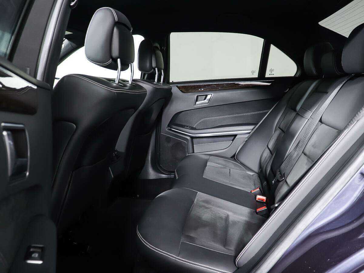 Mercedes-Benz E-Класс с пробегом — 2015 год. Фото: #9