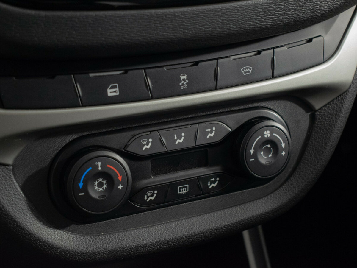 Lada (ВАЗ) Vesta с пробегом — 2021 год. Фото: #14