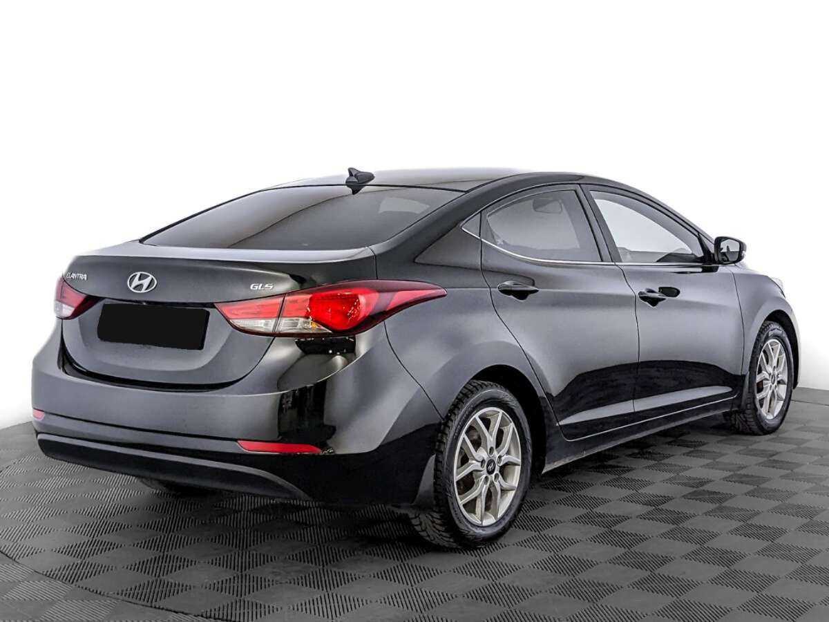 Hyundai Elantra с пробегом — 2014 год. Фото: #4
