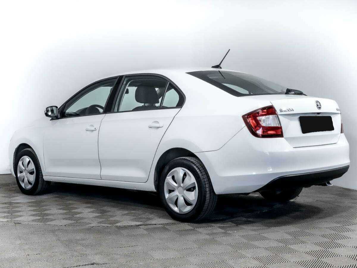 Skoda Rapid с пробегом — 2019 год. Фото: #5