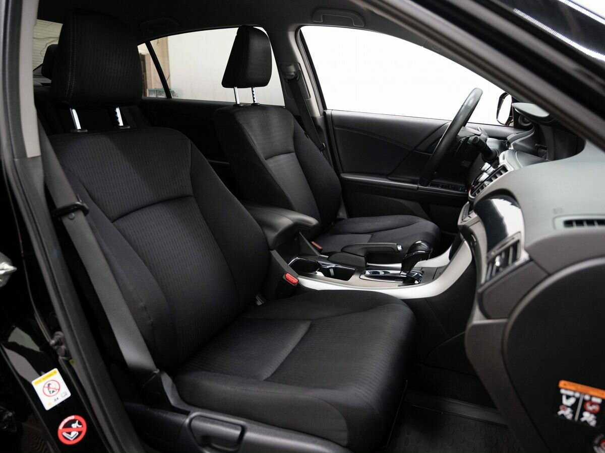 Honda Accord с пробегом — 2013 год. Фото: #11