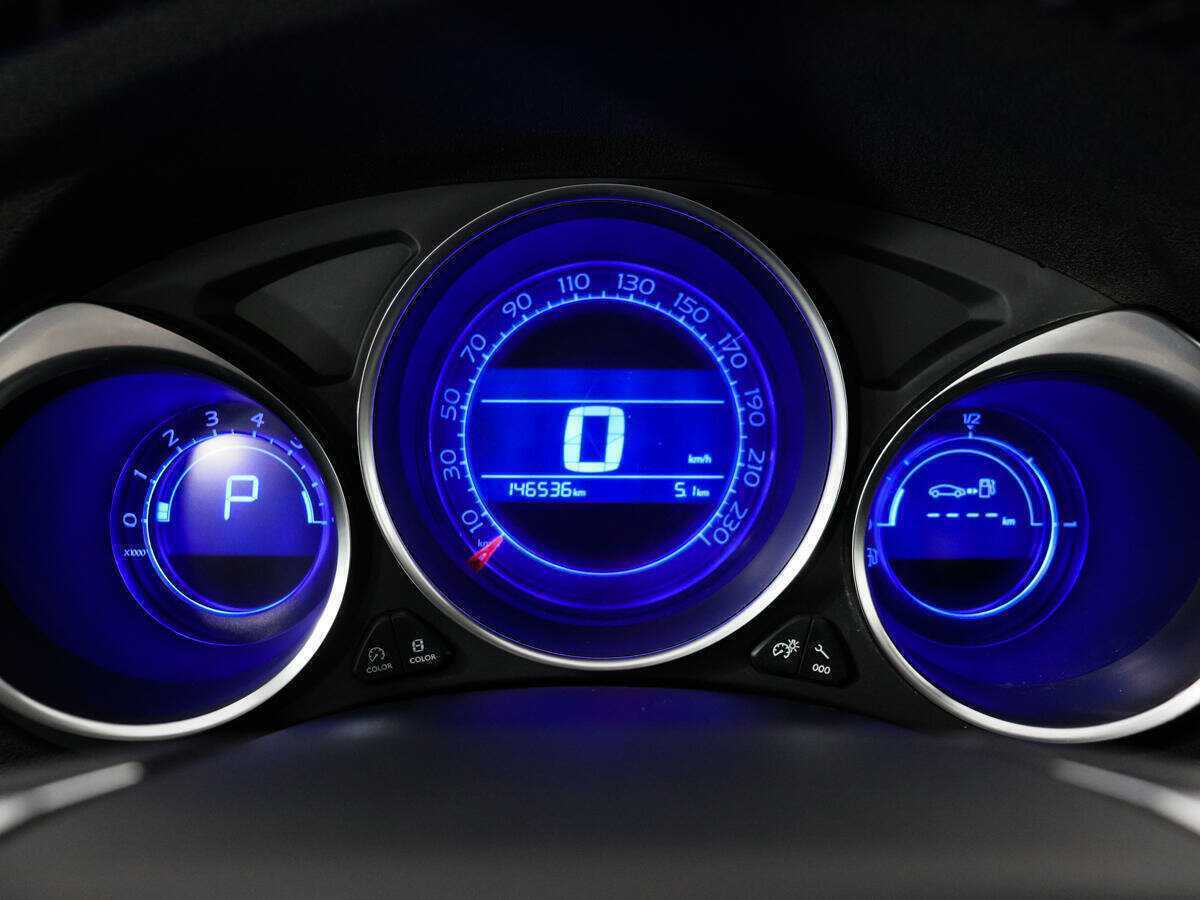 Citroen C4 с пробегом — 2016 год. Фото: #10