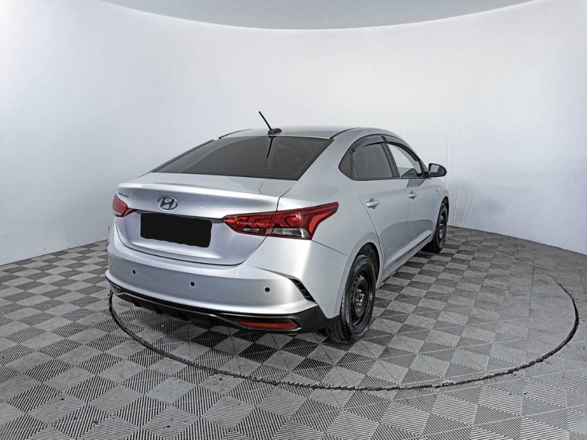 Hyundai Solaris с пробегом — 2021 год. Фото: #4