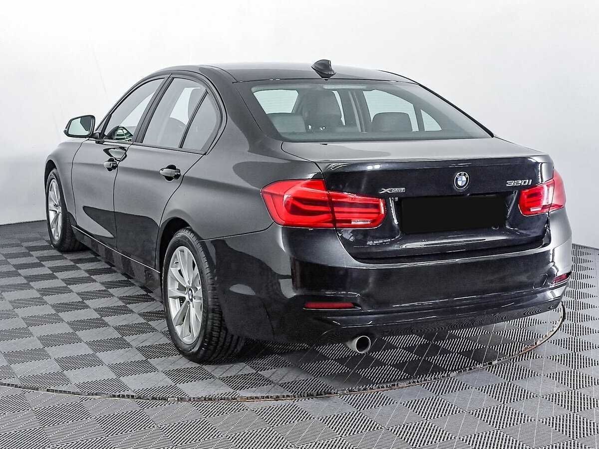 BMW 3 серии с пробегом — 2018 год. Фото: #5