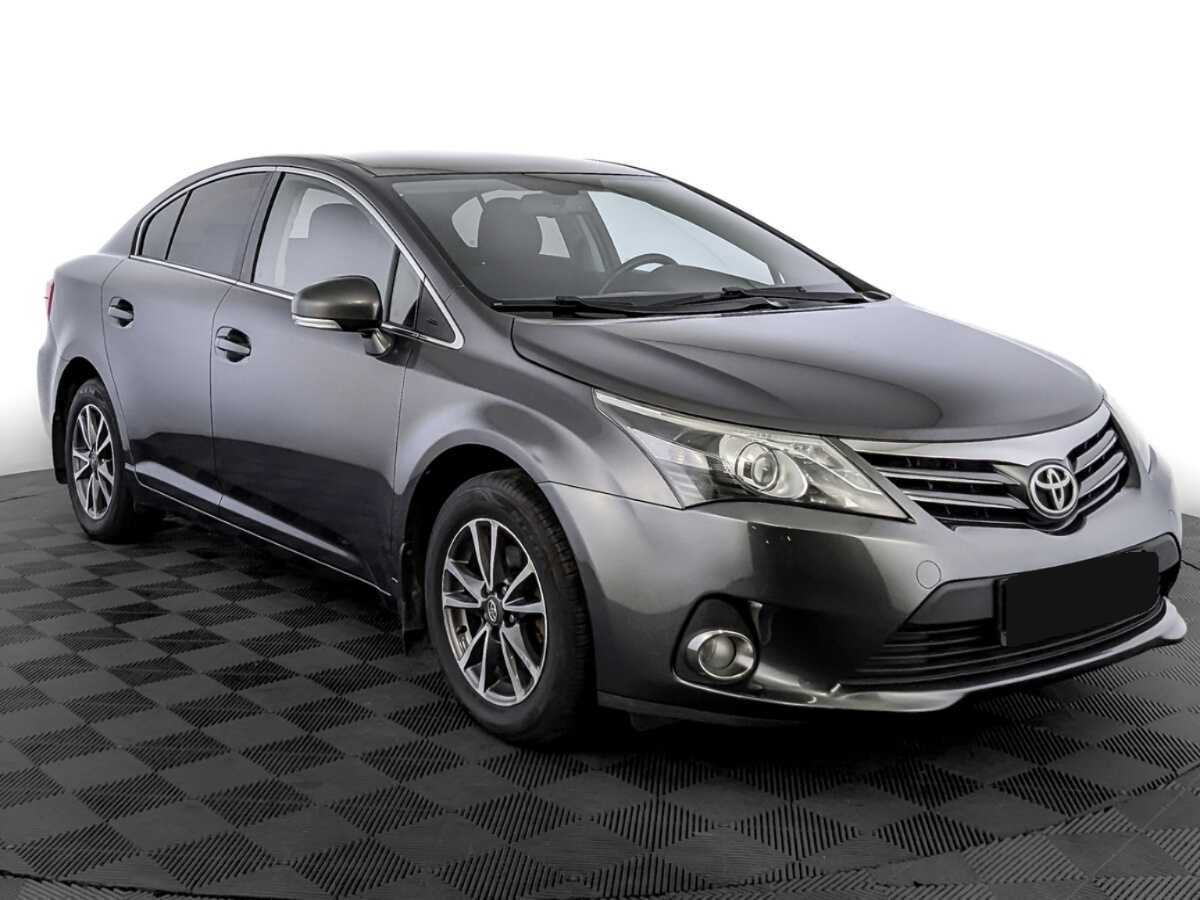 Toyota Avensis с пробегом — 2012 год. Фото: #2