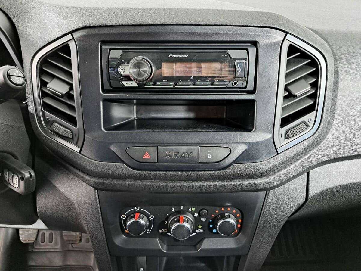 Lada (ВАЗ) XRAY с пробегом — 2019 год. Фото: #12