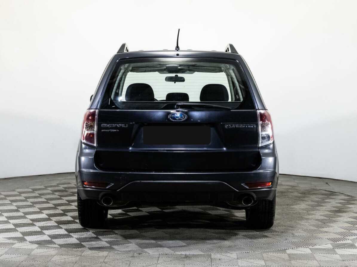 Subaru Forester с пробегом — 2012 год. Фото: #4