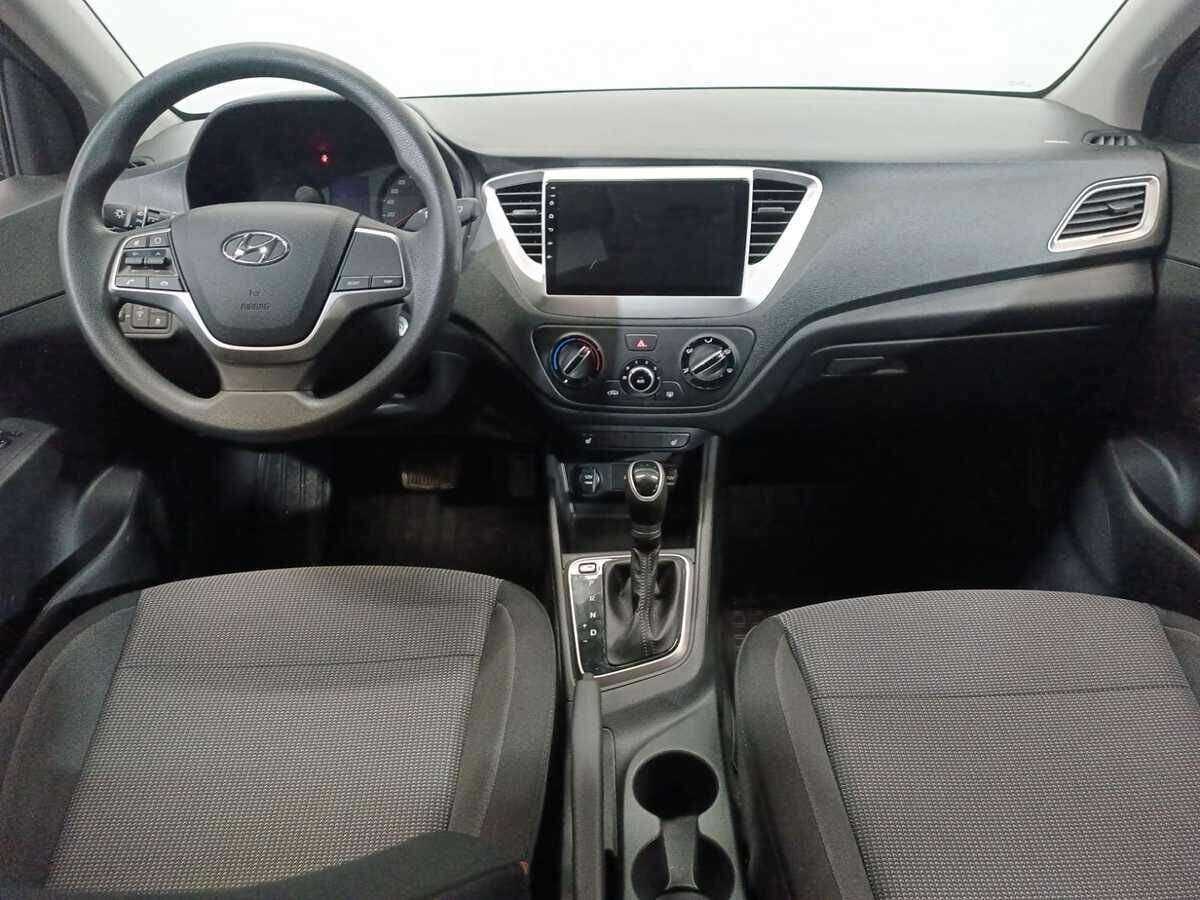 Hyundai Accent с пробегом — 2023 год. Фото: #8