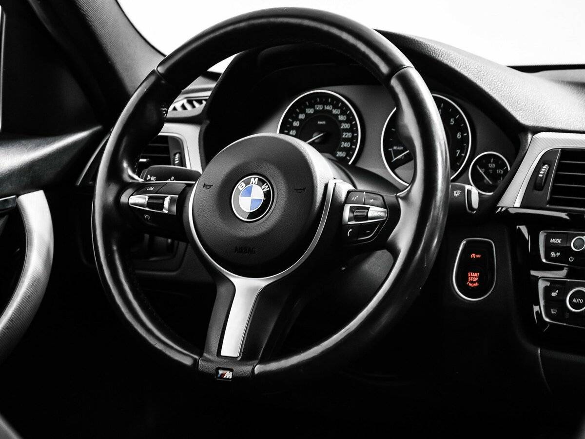 BMW 3 серии с пробегом — 2016 год. Фото: #11