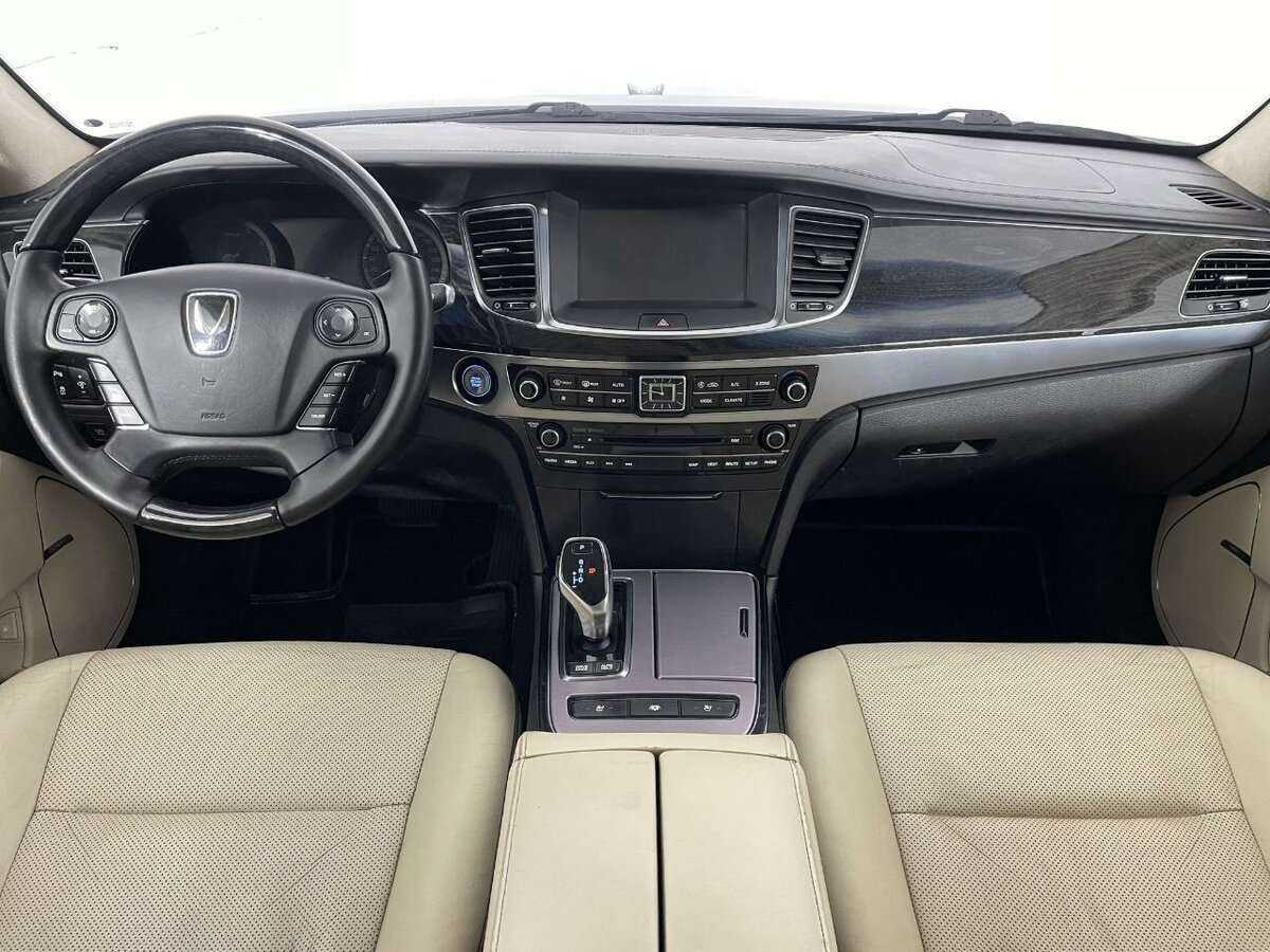 Hyundai Equus с пробегом — 2013 год. Фото: #6