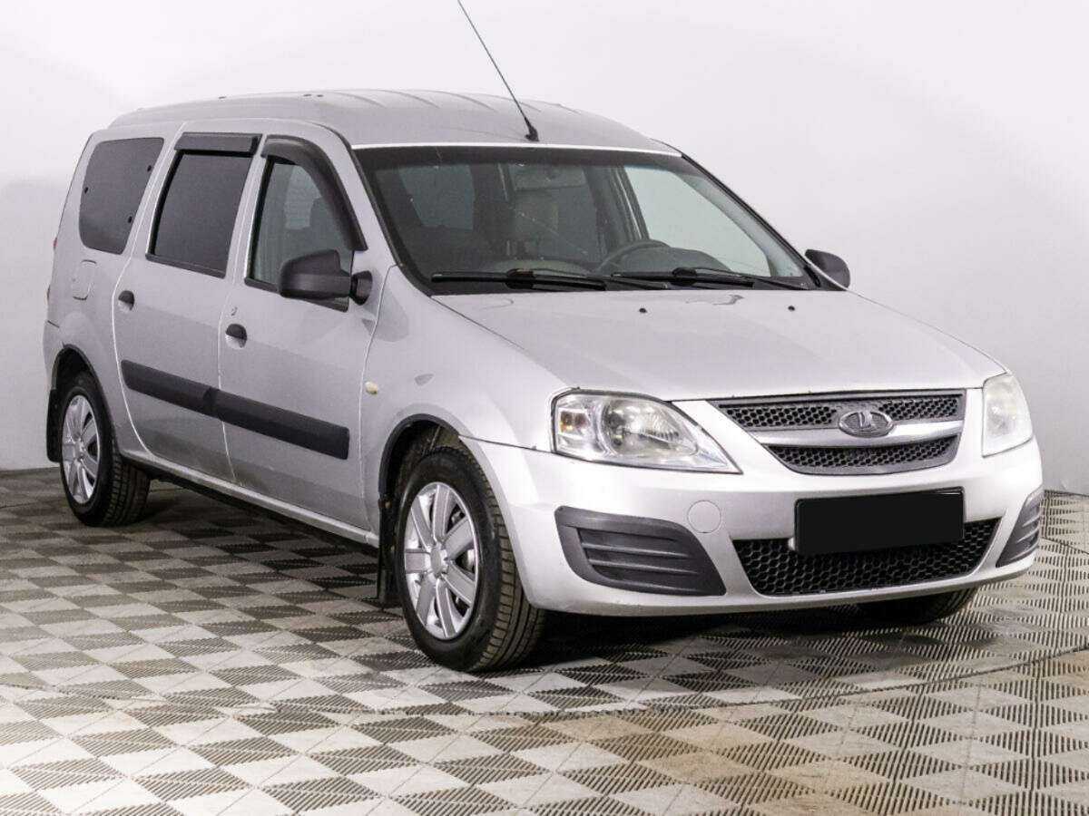 Lada (ВАЗ) Largus с пробегом — 2015 год. Фото: #2