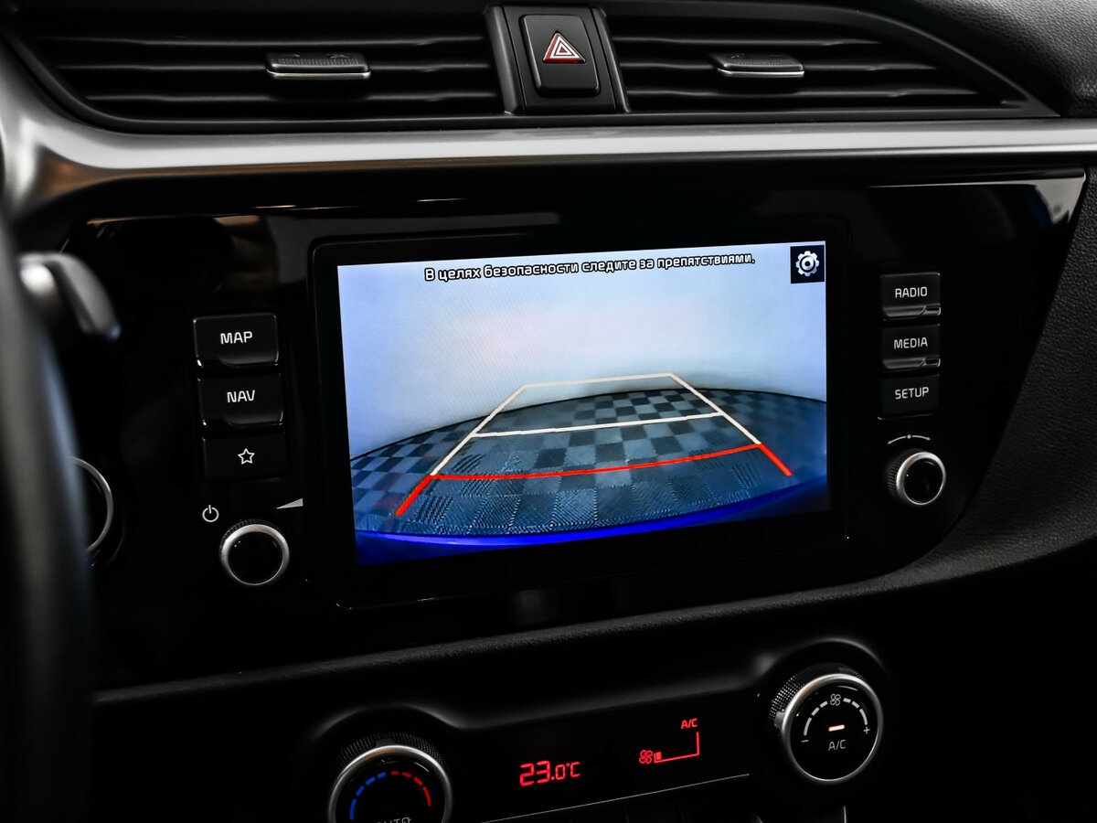 Kia Rio с пробегом — 2020 год. Фото: #13