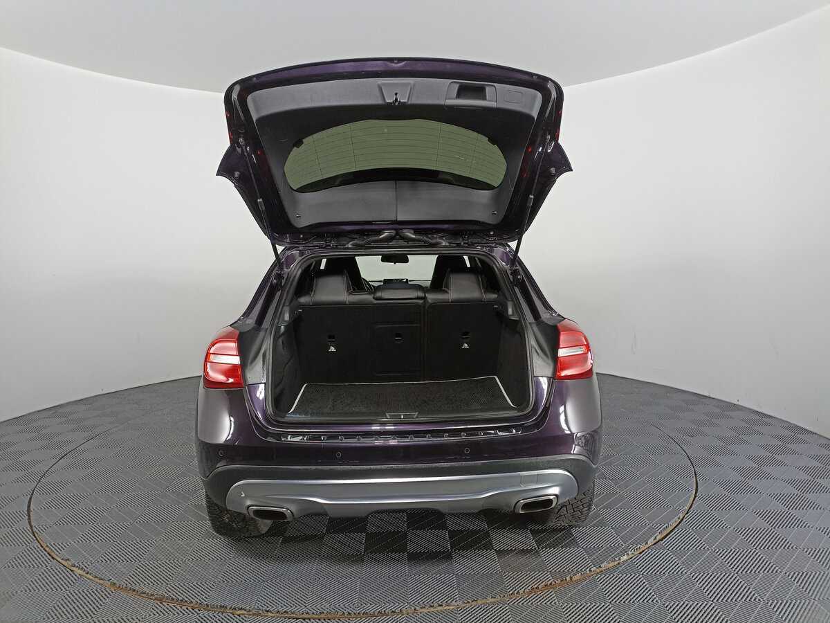 Mercedes-Benz GLA с пробегом — 2015 год. Фото: #9