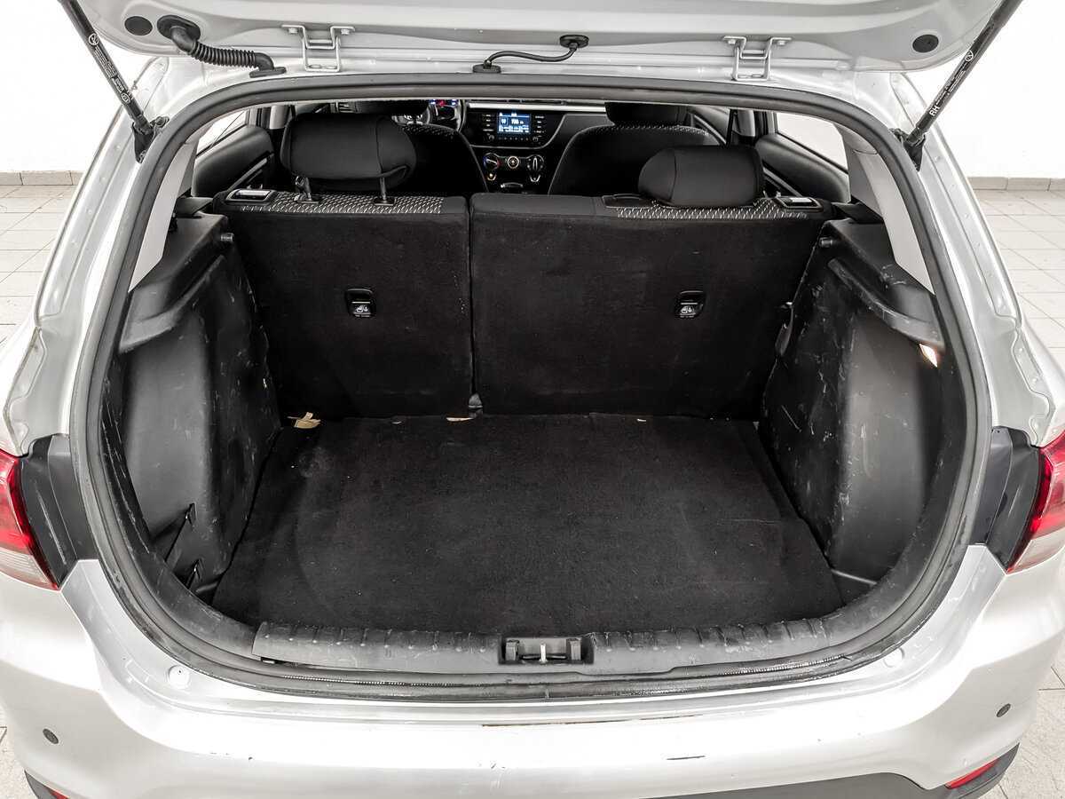 Kia Rio с пробегом — 2020 год. Фото: #9