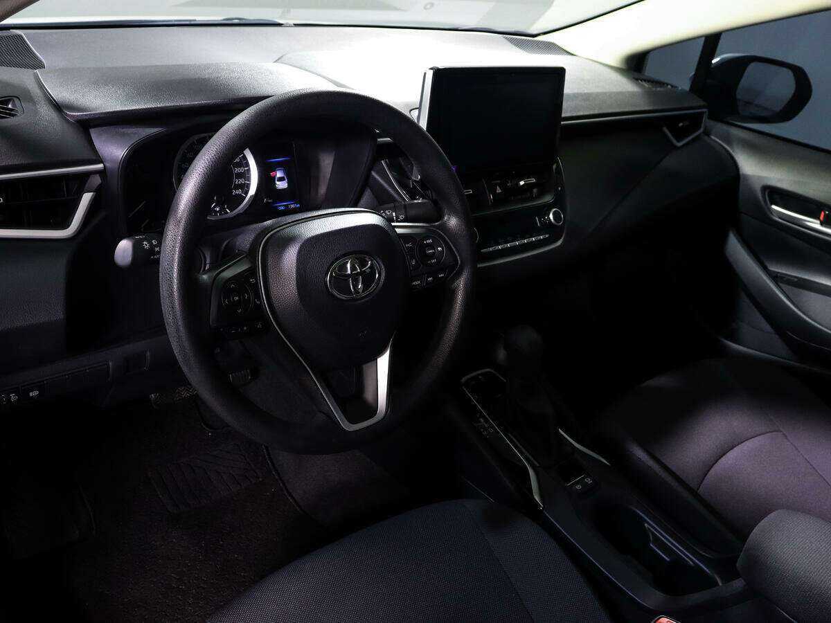 Toyota Corolla с пробегом — 2022 год. Фото: #13