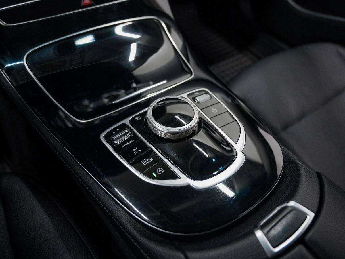 Mercedes-Benz E-Класс с пробегом — 2017 год. Фото: #18