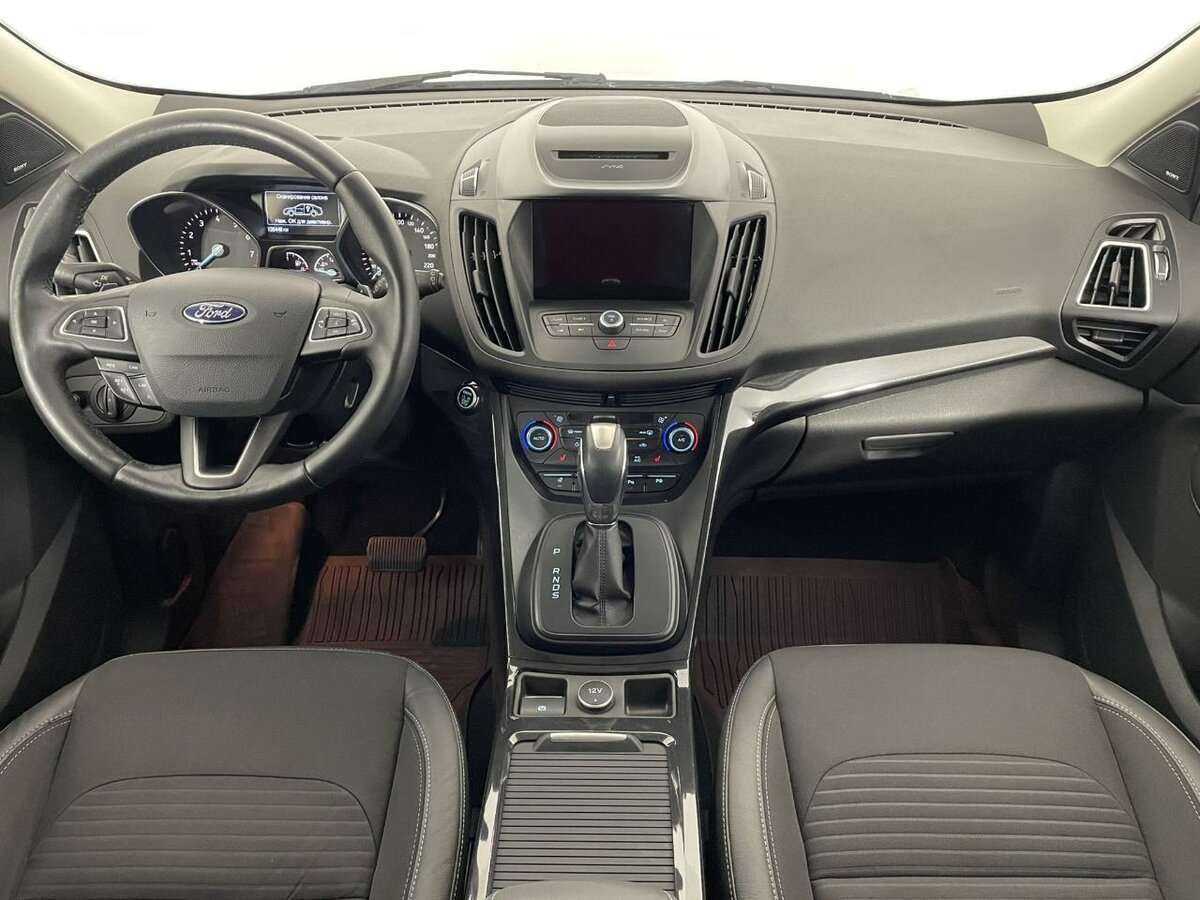 Ford Kuga с пробегом — 2017 год. Фото: #4