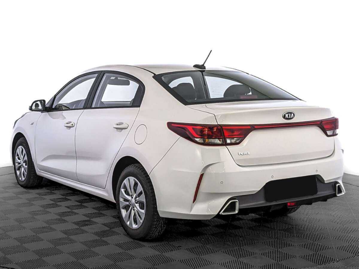 Kia Rio с пробегом — 2021 год. Фото: #6
