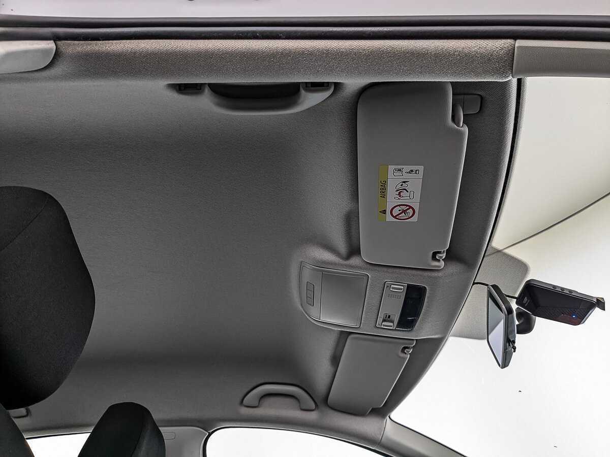 Skoda Rapid с пробегом — 2017 год. Фото: #21