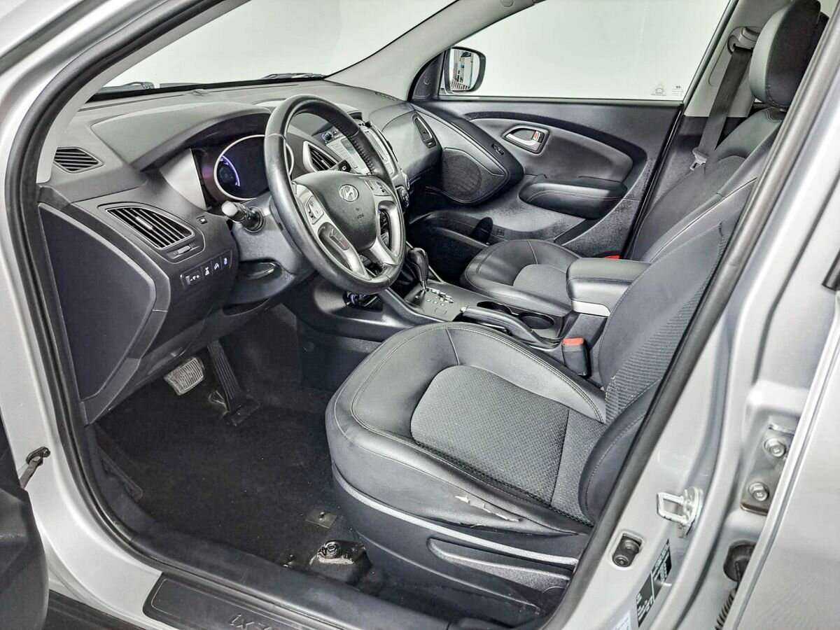 Hyundai ix35 с пробегом — 2012 год. Фото: #13