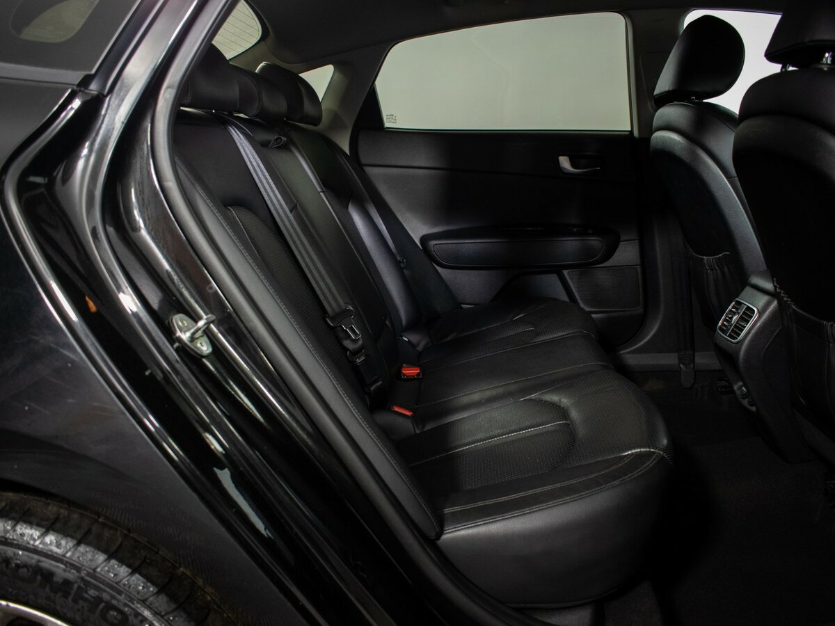 Kia Optima с пробегом — 2017 год. Фото: #9